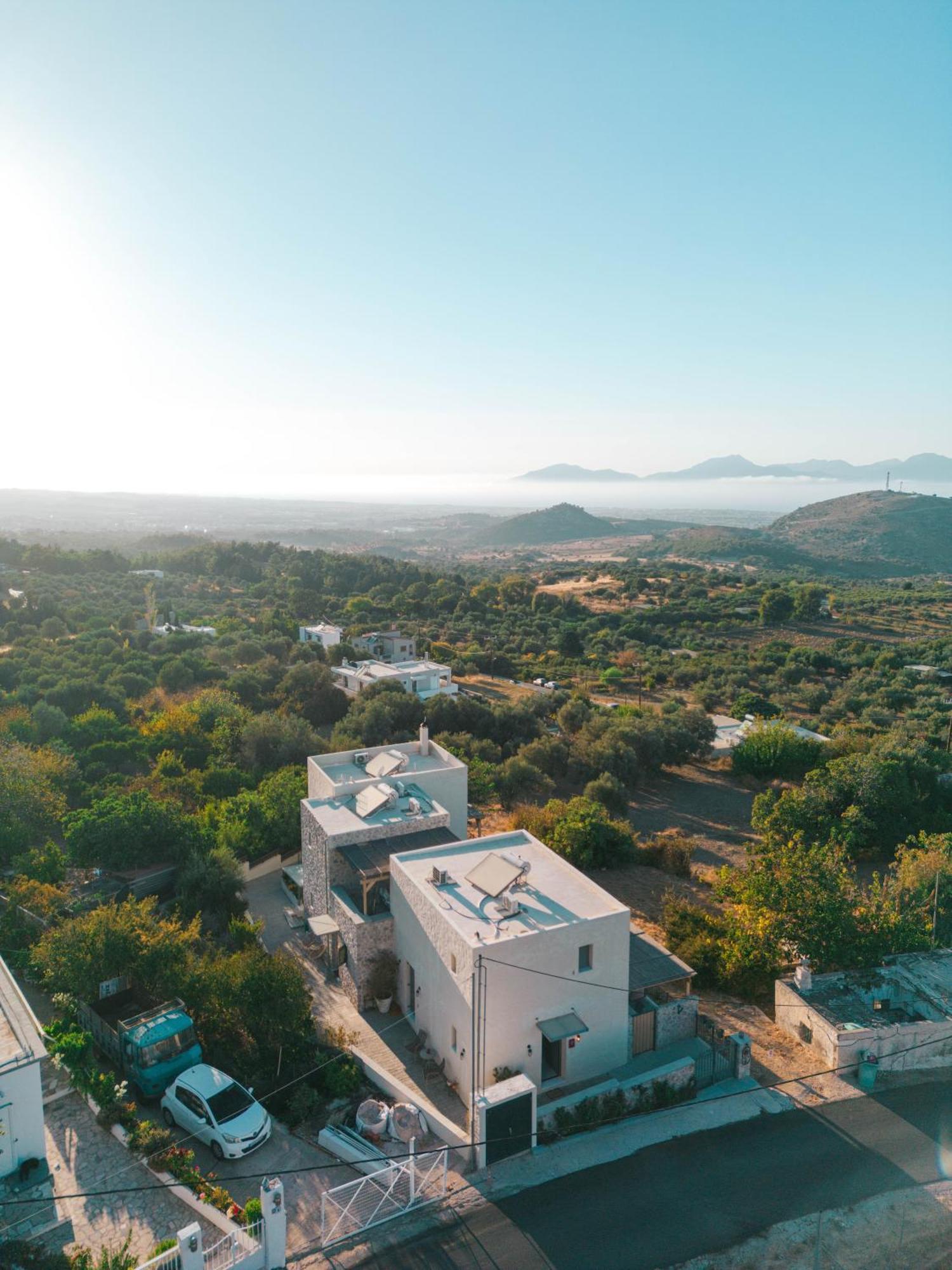 Villa Rosa - Luxury Villas With Panoramic Views Lagoudi Zia Exteriör bild